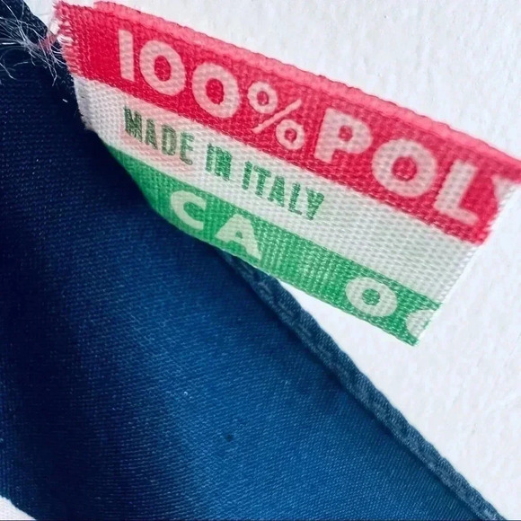 Vintage Scarf made  in Italy - Picture 7 of 8